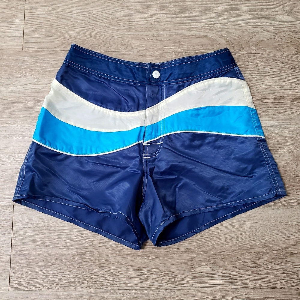 Vtg Bodywaves size 3 board shorts summer beach blue ombre pool festival resort
